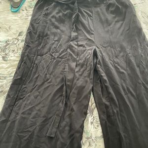 Wide leg pants
